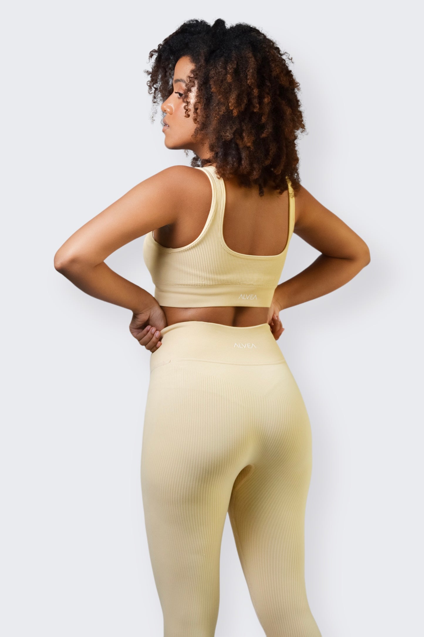 Lena Set - Décolleté & Legging